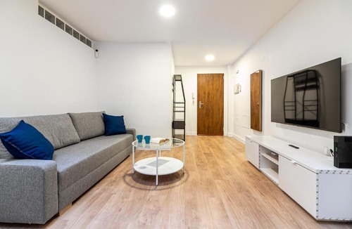 Bailen-Miraflores Apartment | Segismundo FreshApartments