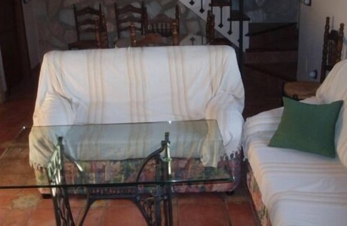 Martos Cottage | Self catering La Acacia for 12 people