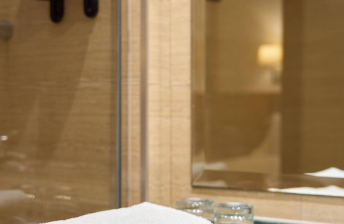 Figares Hotel | Senator Granada Hotel