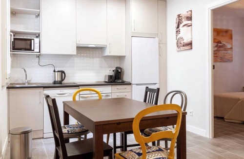 Moncloa-Aravaca Apartment | Sensacional Apartamento Junto a Palacio Real by Batuecas