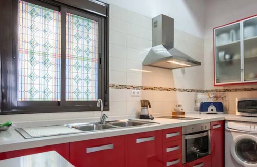 San Julian Apartment | Sevilla center next to the church of San Luis