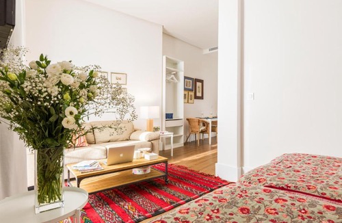 Museo Apartment | Sevilla Home Center Suites