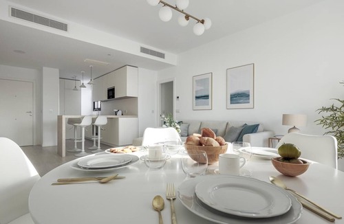 Triana Apartment | Sevilla Luxury Penthouse in Triana -terrace, communal pool and private parking