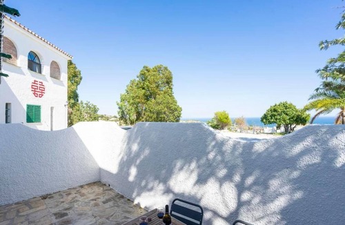 Chilches Apartment | "Sevilla" mit Gemeinschaftspool in einem andalusischen "Cortijo" in Chilches by Interhome