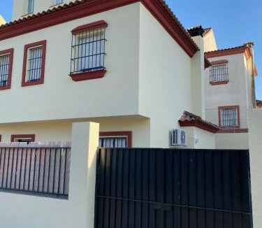 Salteras House | Sevilla Saltera casa RURAL cerca centro de Sevilla Familiar - Trabajo - Wifi