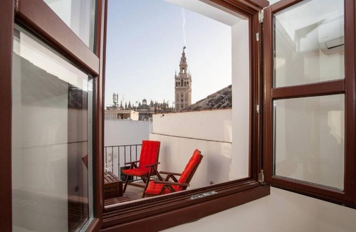 Santa Cruz Apartment | SevilleBnB Group- Angeles House, private terrace with Cathedral Views