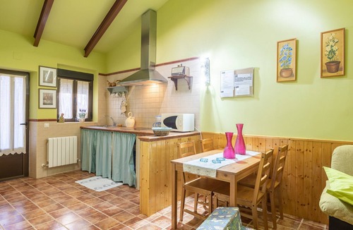 Manjabalago House | Siesta y Brisca Country House in Ávila with Mountain Views, Terrace and Balcony