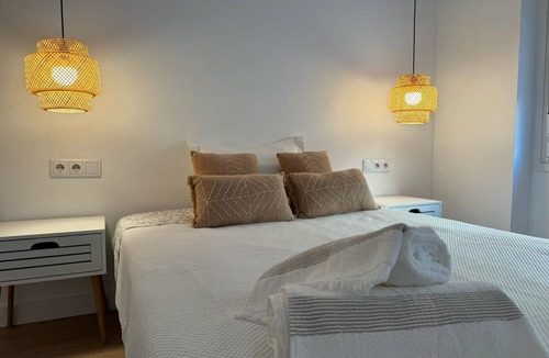 Sevilla Este Apartment | Single room for rent for single days or weekends.