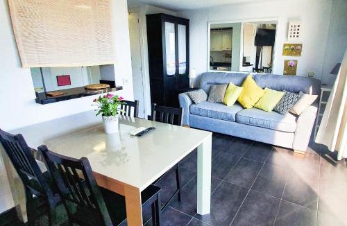 Marbella Seafront Promenade Apartment | Skol 316. Attractive 1 Bedroom Duplex Apartment with Sea View in Skol Marbella.