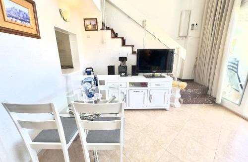 Marbella Seafront Promenade Apartment | Skol 609 - Duplex 1 Bedroom in Skol Marbella with Amazing Sea Views.