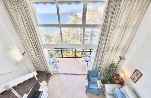 Marbella Seafront Promenade Apartment | Skol 609 - Duplex 1 Bedroom in Skol Marbella with Amazing Sea Views.