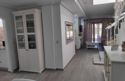 Centro Comercial Bahia Sur Apartment | Sonsoles Apartamentos Bahía Sur