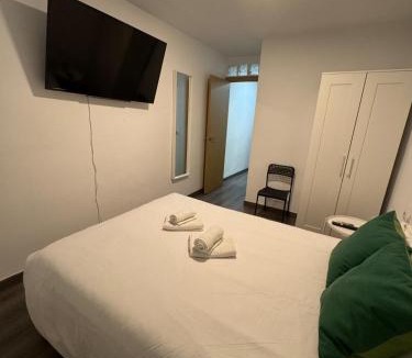 Parque Ayala House | Sostoa Rooms