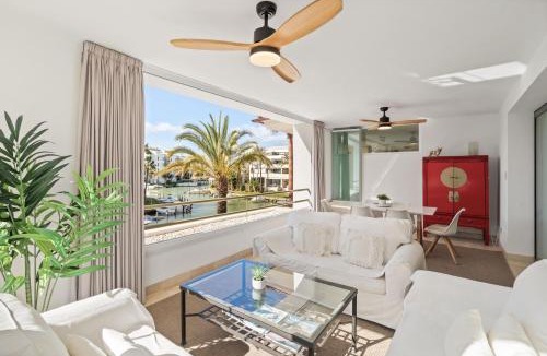Sotogrande Apartment | Sotogrande Alboaire- Waterfront luxury 4 bedroom Apt in the Marina of Sotogrande