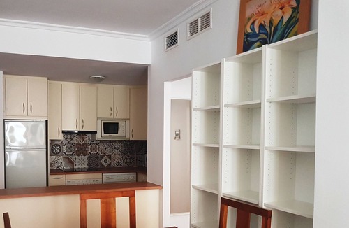 La Parata Apartment | South facing one bedroomapartment with WIFI & private parking