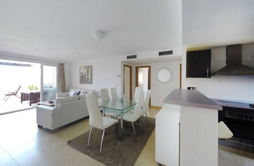 Torre-Pacheco Apartment | Spacious 3-bed, 2-bath apartment with balcony, frontline golf and lake views