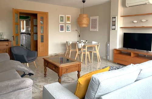 Fuengirola Apartment | Spacious and bright apartment next to the beach