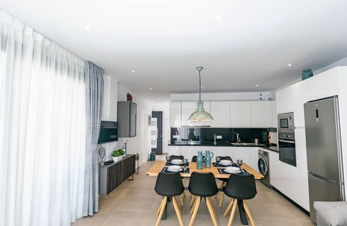 Competa Apartment | Spacious Apartment in Cómpeta with Mountain View, Terrace & Wi-Fi