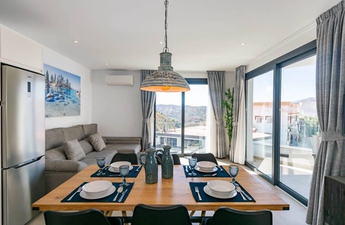 Competa Apartment | Spacious Apartment in Cómpeta with Mountain View, Terrace & Wi-Fi
