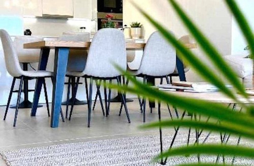 Puerto de la Duquesa Apartment | Spacious apartment with sea view in Luxury Resort