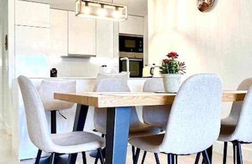Puerto de la Duquesa Apartment | Spacious apartment with sea view in Luxury Resort