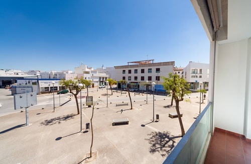 Conil de la Frontera City Center Apartment | Spacious Holiday Apartment "Duplex A Fontanilla" Near the Beach