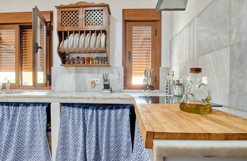 Villanueva del Rey House | Spacious vacation home with private outdoor pool.