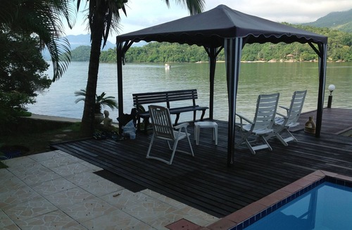 Paraty House | Spectacular house on Araujo Island in Paraty, facing the sea.