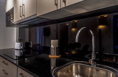 Alfalfa Apartment | Standard 2 bedroom ground floor apartment.