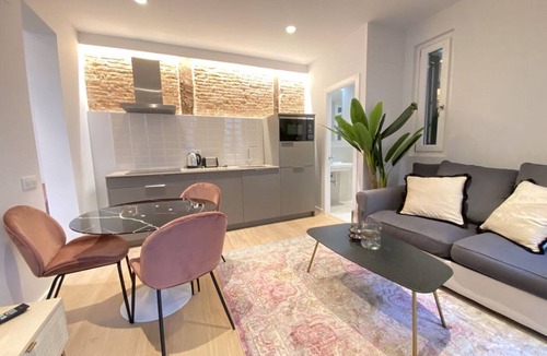 Las Acacias Apartment | Stay in Madrid for 5 guests