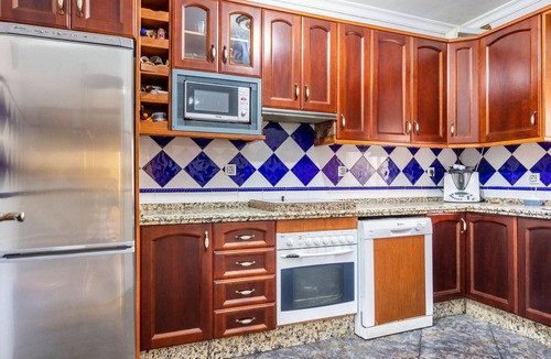 Villanueva del Rio y Minas House | Stunning private villa for 6 people with A/C, private pool, WIFI, TV and patio