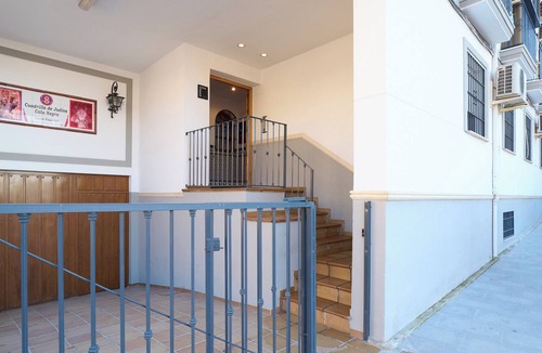 Baena Apartment | Studio Apartment 'Casa Curro' with Wi-Fi and Air Conditioning