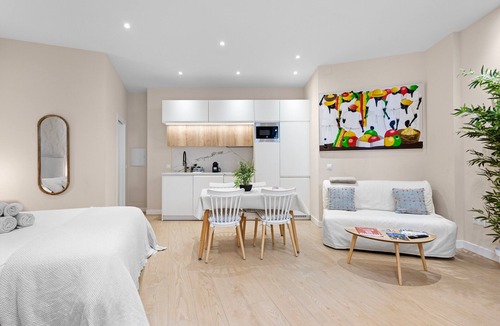 La Malagueta Apartment | Studio Apartment 'Casamar - New Malagueta' with Wi-Fi and Air Conditioning