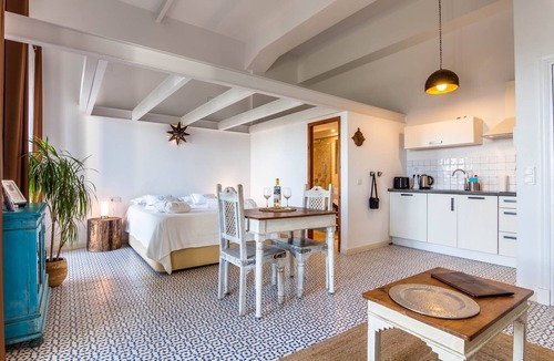 Tarifa Apartment | Studio gound floor with garden and Sea Views