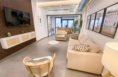 Triana Apartment | Stuning apartment next to the river - Sevillarooms