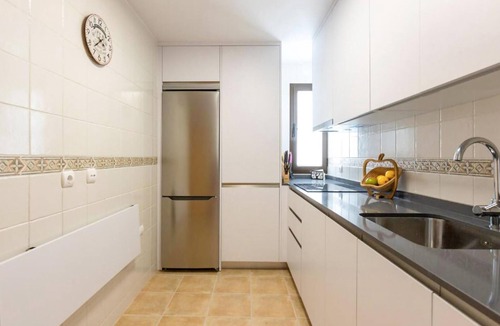 Itrabo Apartment | Stunning apartment in Itrabo with WiFi