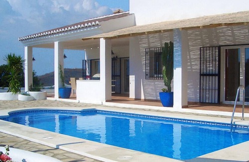 Canillas de Aceituno Villa | Stunning Contemporary Style Andalusian Villa with Private Pool .Sleeps 8