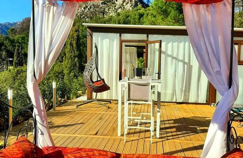 Casares House | Stunning Glass Suite With Private Plunge Pool