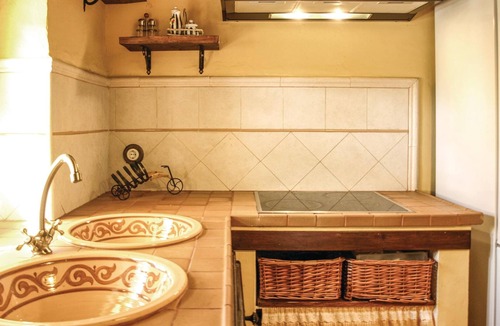 Villanueva del Duque House | Stunning home in Villanueva del Duque
