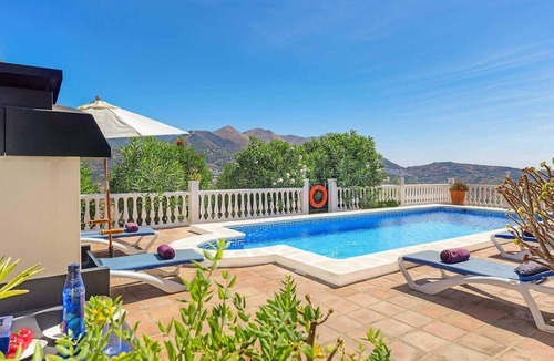 Canillas de Albaida House | Stunning home in Canillas de Albaida
