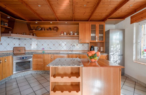 Cajiz House | Stunning Holiday Home “Villa Felicity” with Mountain and Sea View, Wi-Fi, Pool, Balcony & Garden
