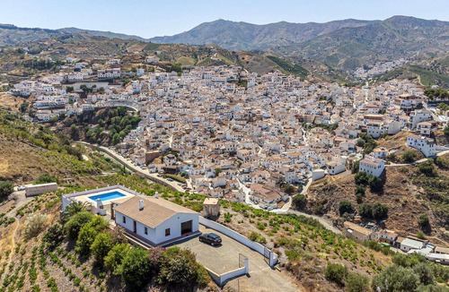 Almachar House | Stunning home in Almachar