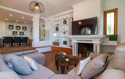 Casarabonela House | Stunning Home In Casarabonela