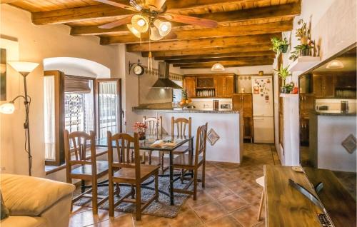 Hornachuelos House | Stunning Home In Hornachuelos