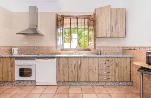 Iznajar House | Stunning home in Iznájar