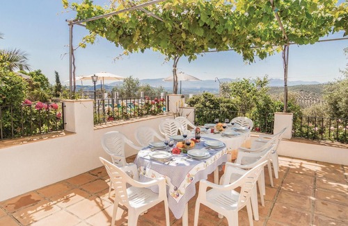 Iznajar House | Stunning home in Iznájar