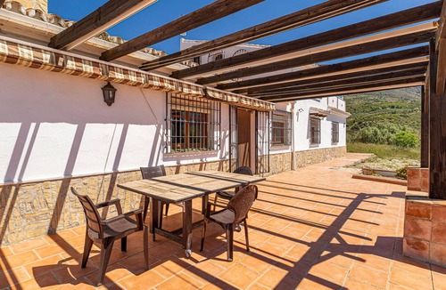 Periana House | Stunning home in Periana