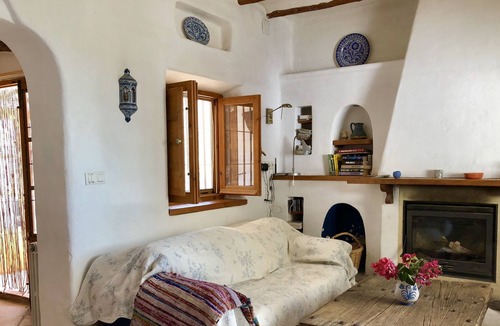Orgiva Cottage | Stunning Views from Vine Terraces Down Rio Chico Valley