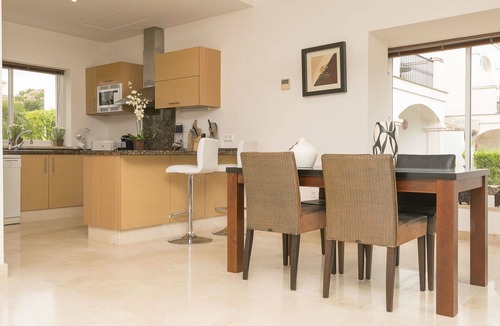 Arcos de la Frontera House | Stunning villa for 4 people with A/C, pool, WIFI, TV and terrace