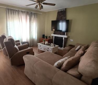 Aguadulce Villa | Stunning Villa in Aguadulce, Almería Private Pool 400 sqm area 800m Beach